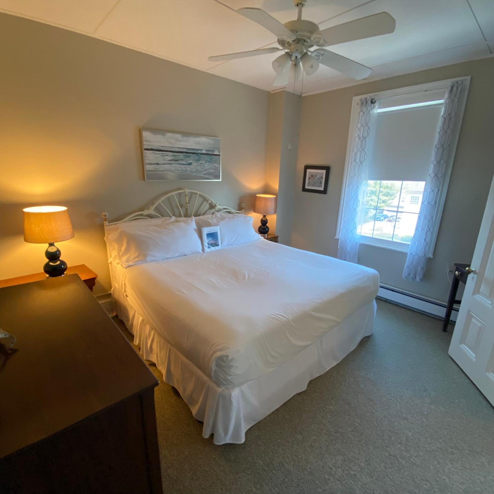 The Ocean House Hotel Spring Lake Room photo