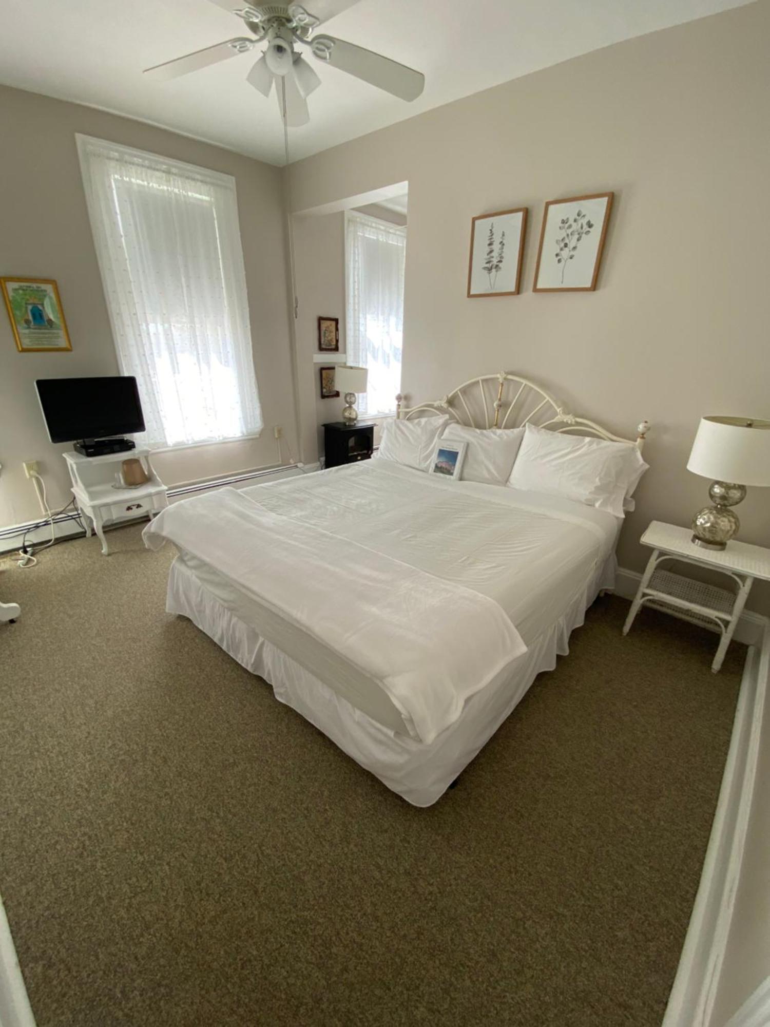The Ocean House Hotel Spring Lake Room photo