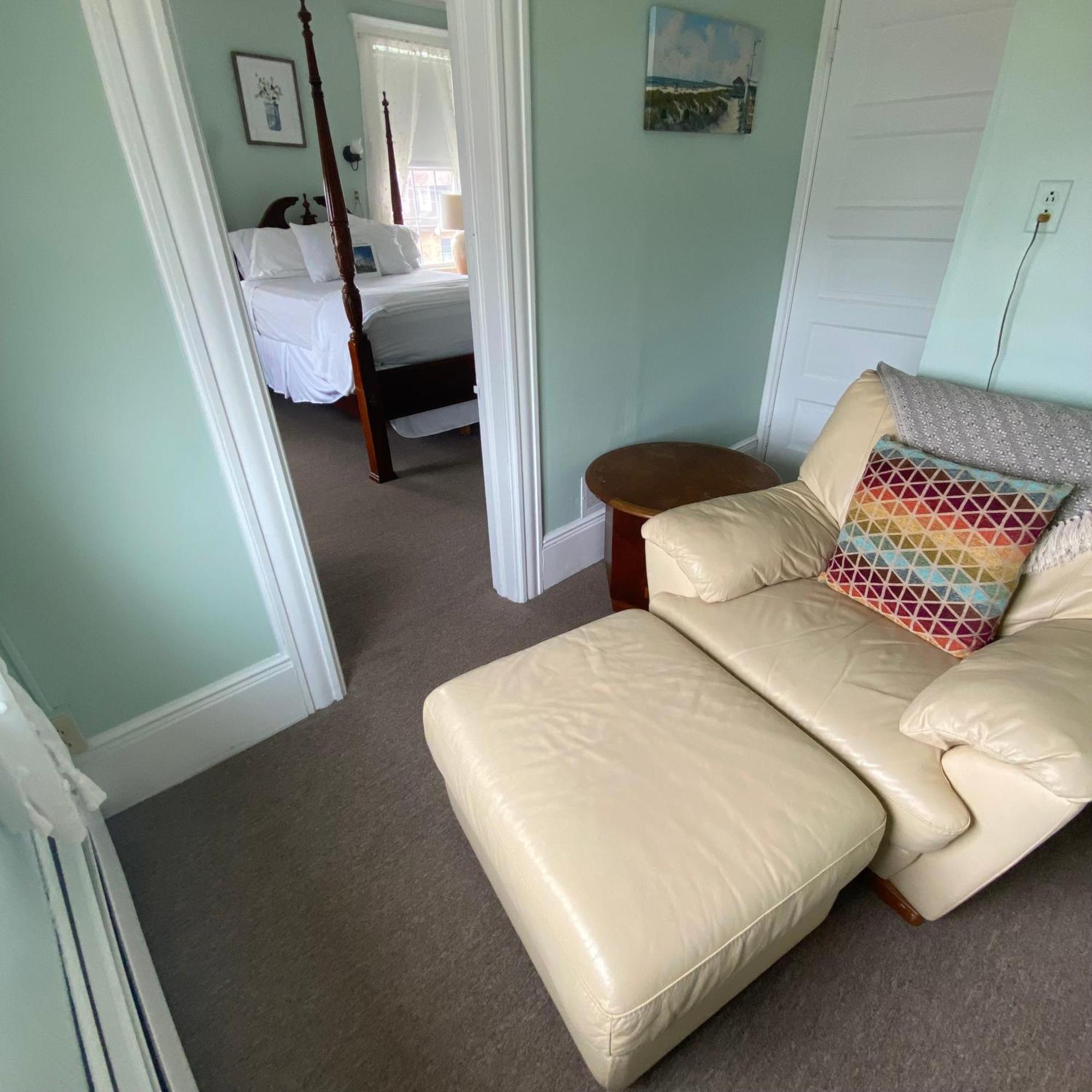 The Ocean House Hotel Spring Lake Room photo