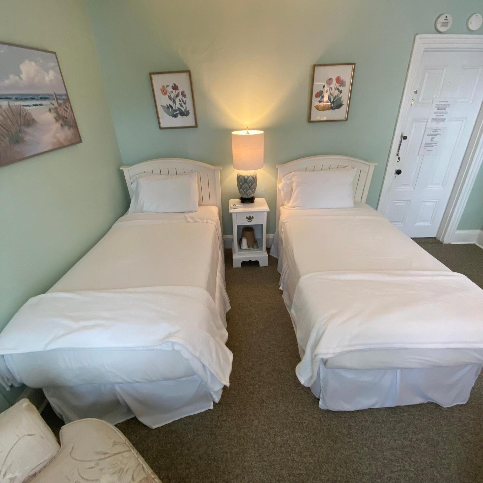 The Ocean House Hotel Spring Lake Room photo